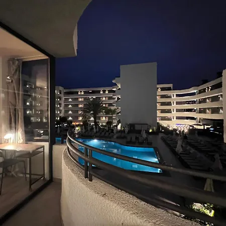 Luxury With Pool View אדחה