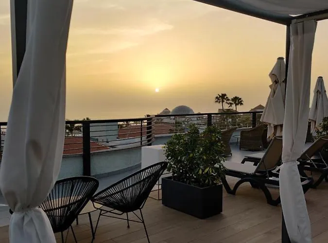 Luxury With Pool View 3* Costa Adeje (Tenerife)