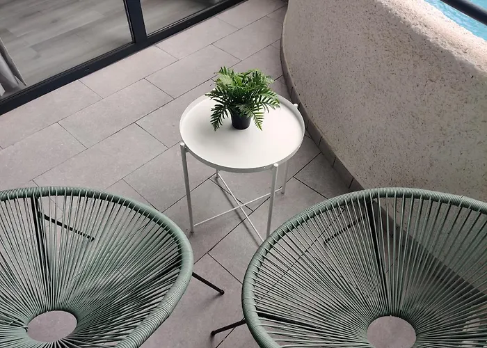 Luxury With Pool View Ξενοδοχείο με διαμερίσματα 3*