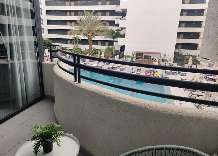 Luxury With Pool View 3* Costa Adeje (Tenerife)