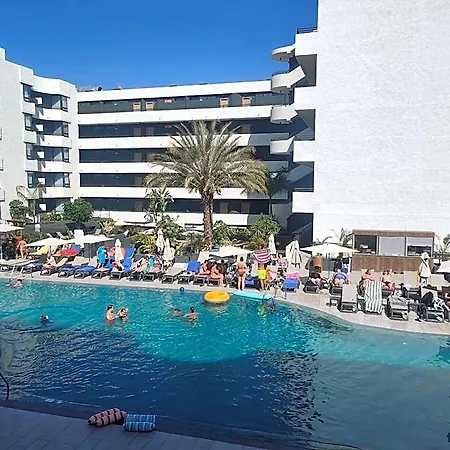 Luxury With Pool View 아파트호텔 3*