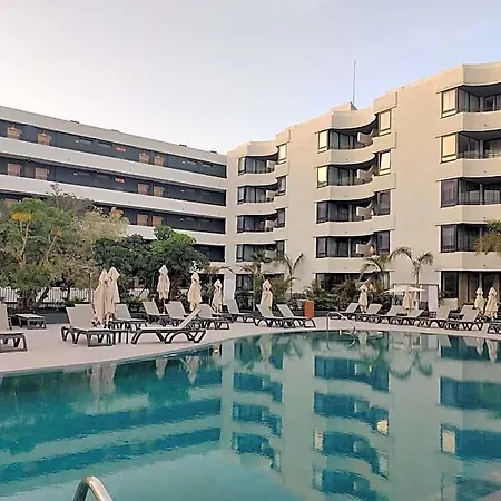아파트호텔 Luxury With Pool View 3*