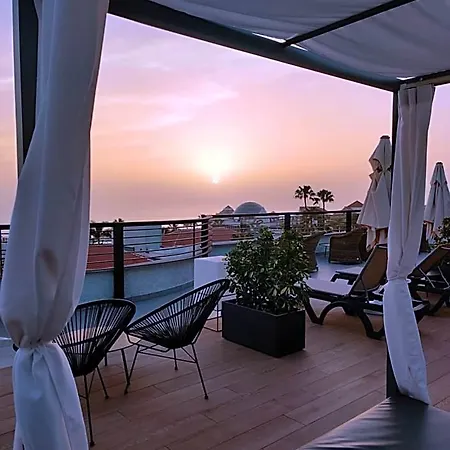 아파트호텔 Luxury With Pool View