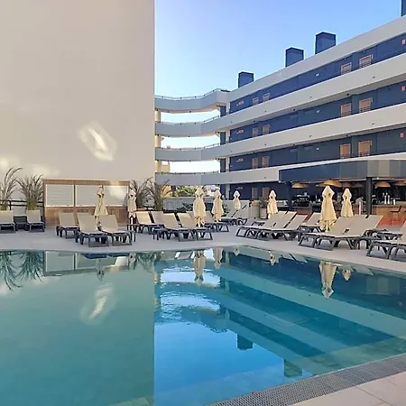 Luxury With Pool View 3*