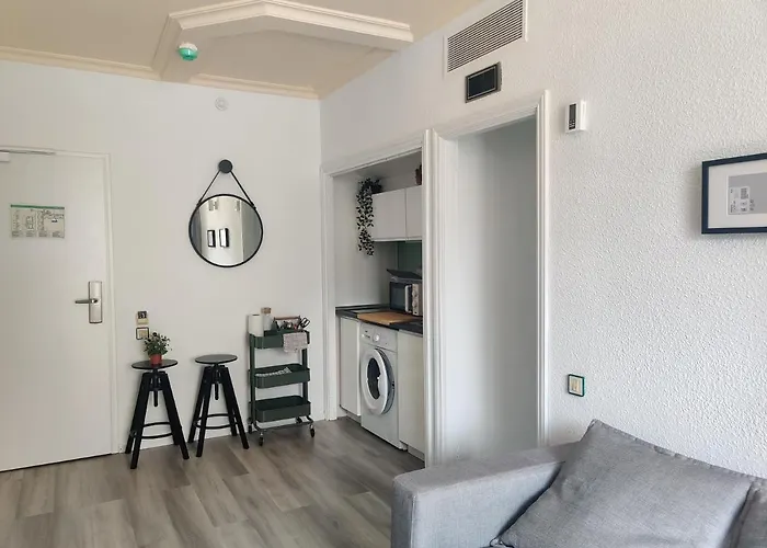 Luxury With Pool View 3*